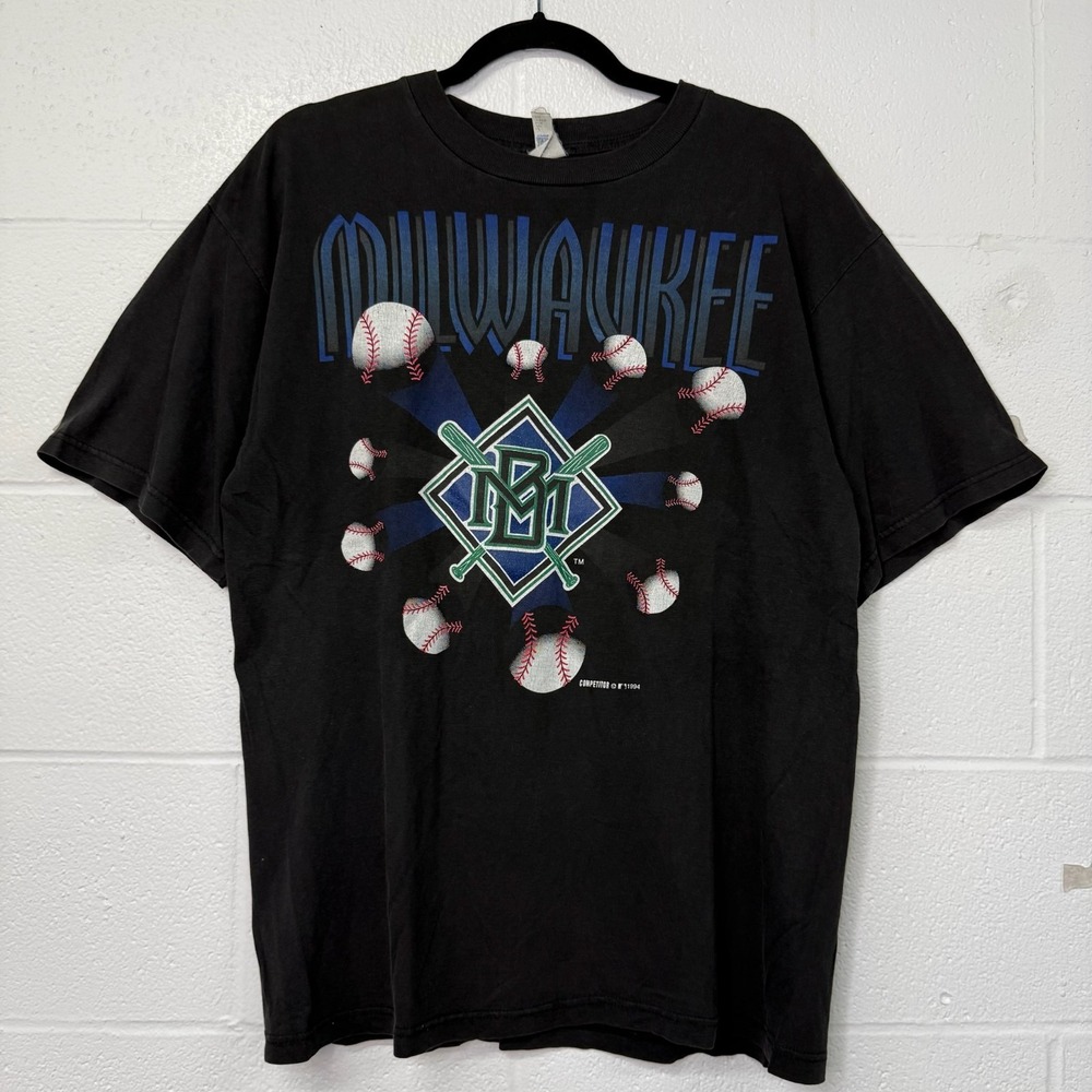 Vintage 90s Milwaukee Brewers T Shirt Sz L Spell Out AOP MLB 1990s Over Print